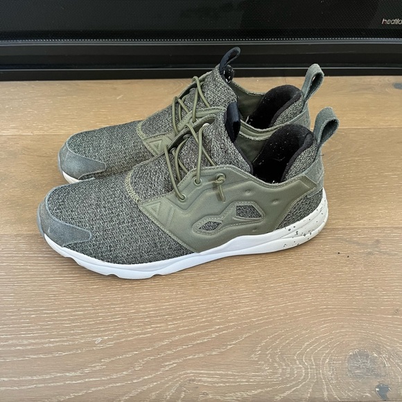 Reebok 3M Thinsulate Sneakers - Picture 3 of 5